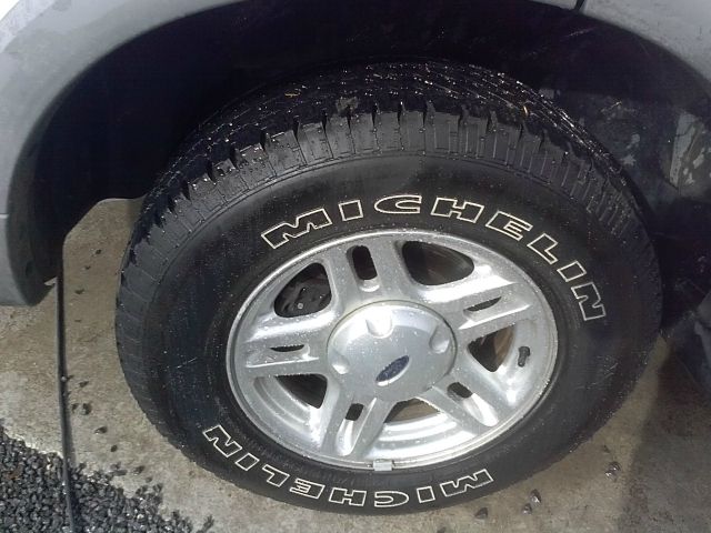 2002 Ford Explorer SL 4x4 Regular Cab