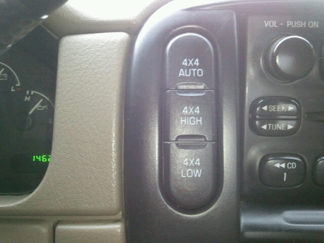 2002 Ford Explorer XLS