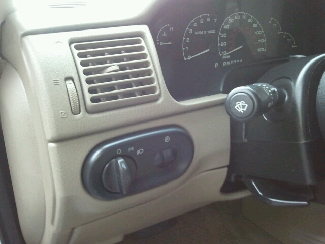 2002 Ford Explorer XLS