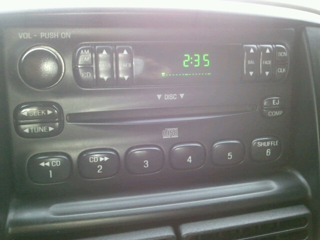 2002 Ford Explorer XLS