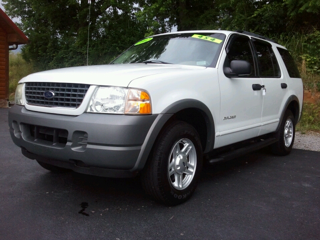 2002 Ford Explorer XLS