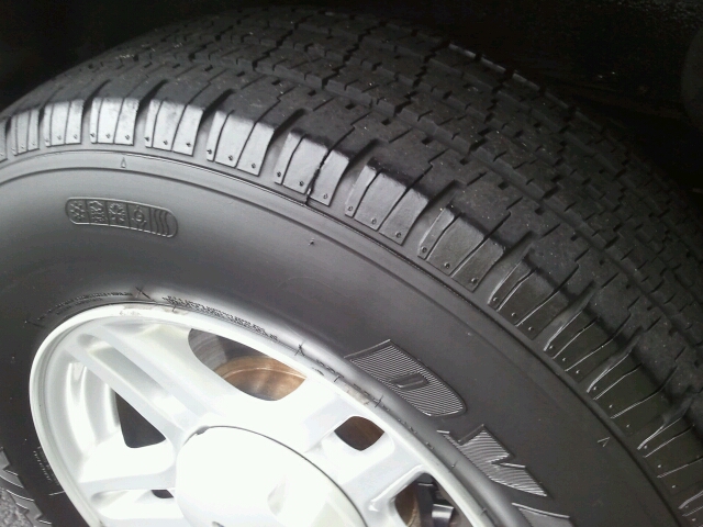 2002 Ford Explorer XLS