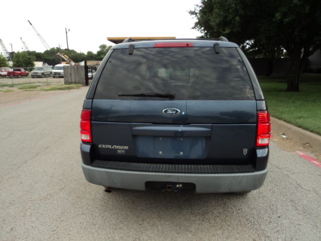 2002 Ford Explorer ESi