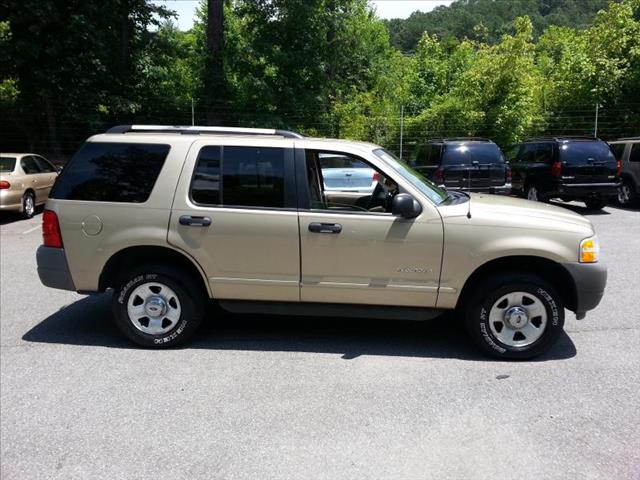 2002 Ford Explorer XLS
