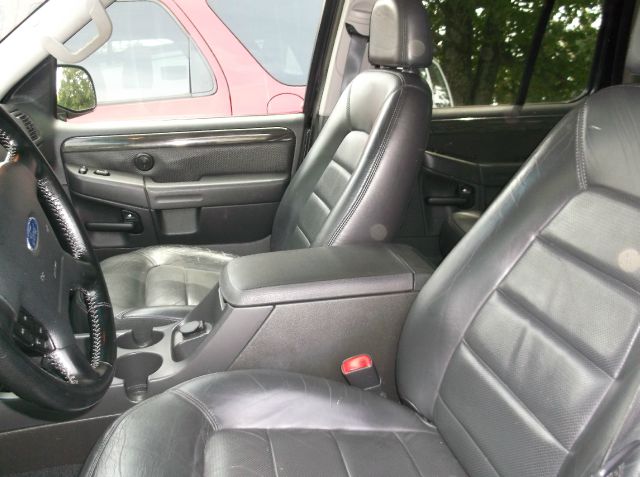 2002 Ford Explorer Super