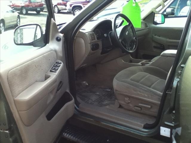 2002 Ford Explorer 4dr Wgn Eddie Bauer AWD