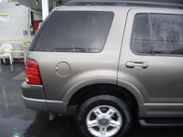 2002 Ford Explorer ESi