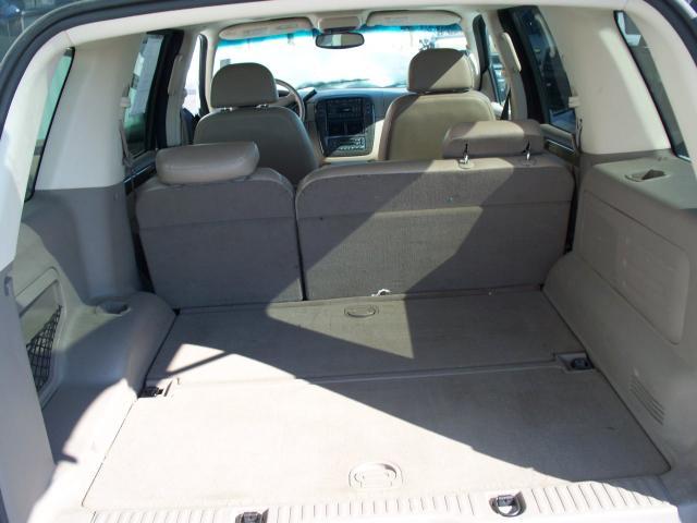 2002 Ford Explorer SLT 25