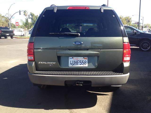 2002 Ford Explorer ESi