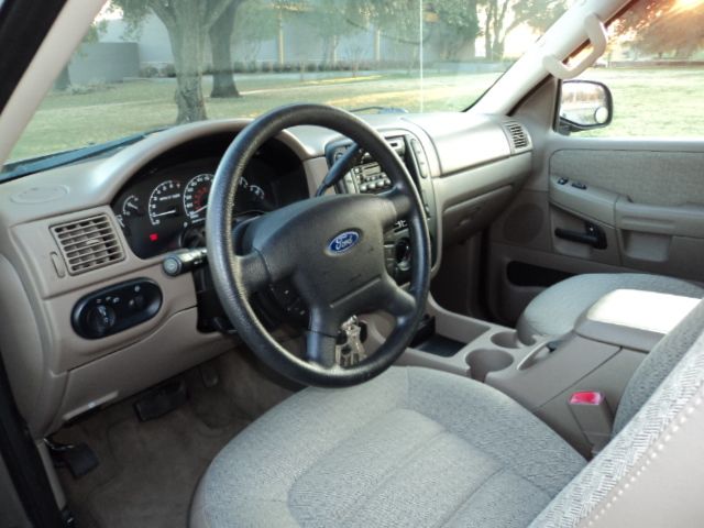 2002 Ford Explorer XLS