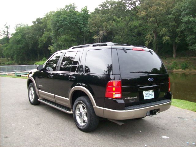 2002 Ford Explorer E320 - Extra Sharp