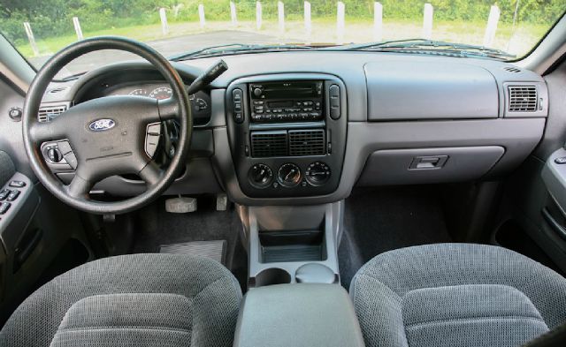 2002 Ford Explorer ESi