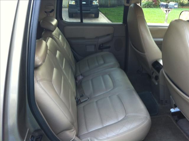 2002 Ford Explorer ESi