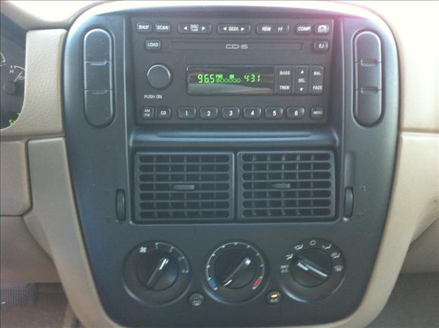 2002 Ford Explorer ESi