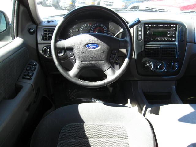 2002 Ford Explorer ESi