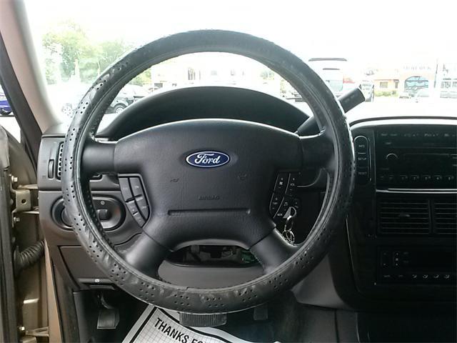 2002 Ford Explorer SLT 25