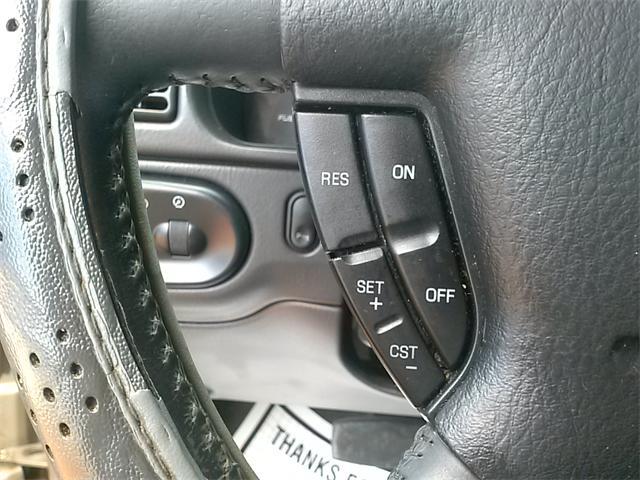 2002 Ford Explorer SLT 25