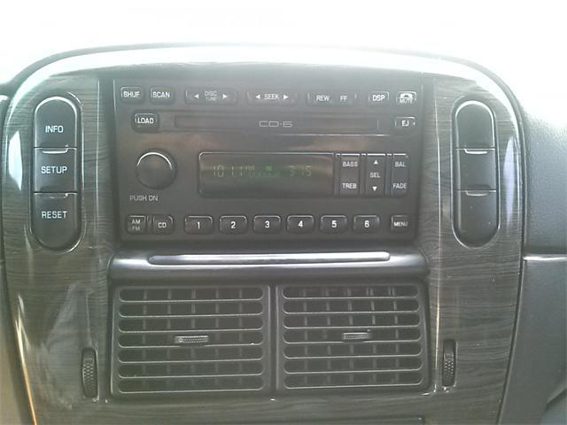 2002 Ford Explorer SLT 25