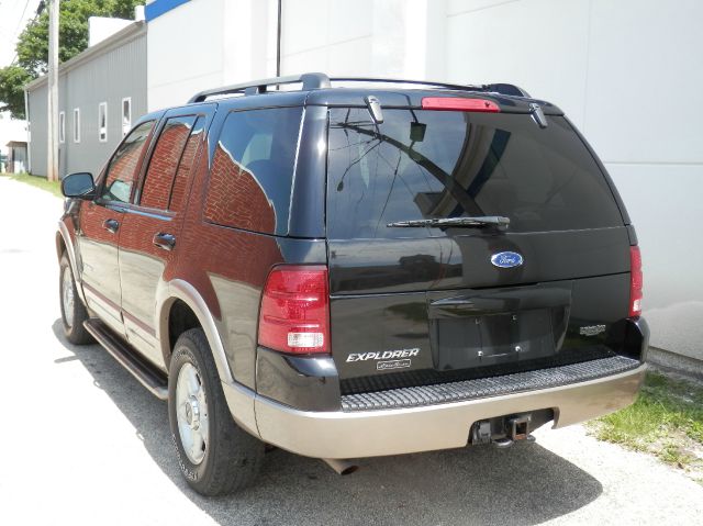 2002 Ford Explorer E320 - Extra Sharp