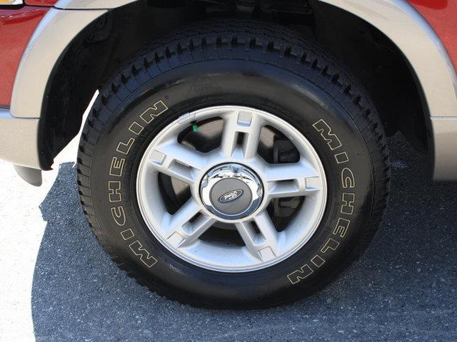 2002 Ford Explorer E320 - Extra Sharp