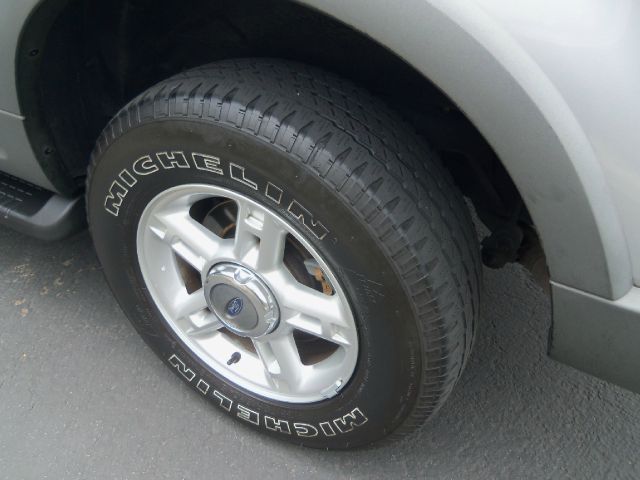 2002 Ford Explorer SL 4x4 Regular Cab