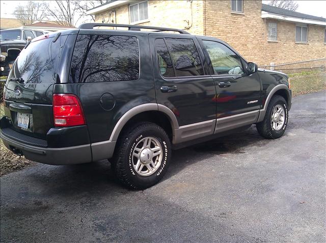 2002 Ford Explorer ESi