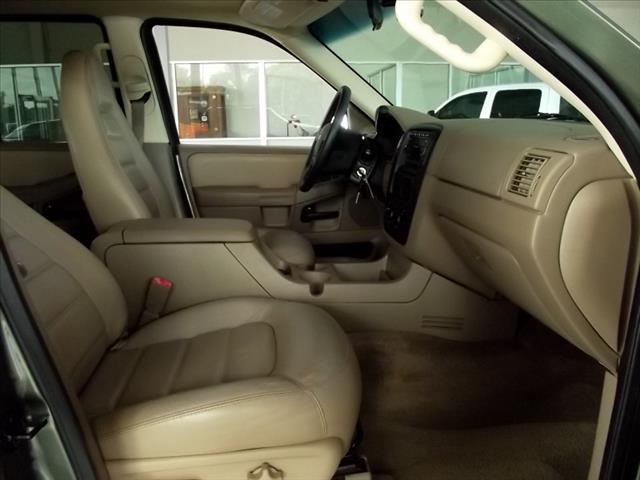 2002 Ford Explorer ESi