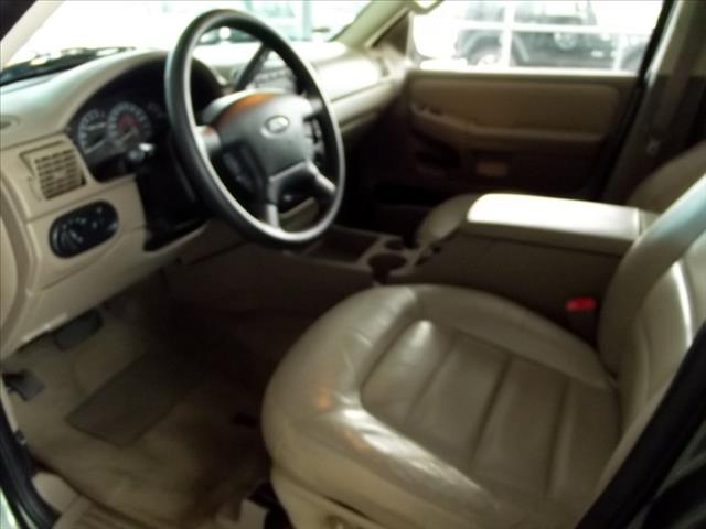 2002 Ford Explorer ESi