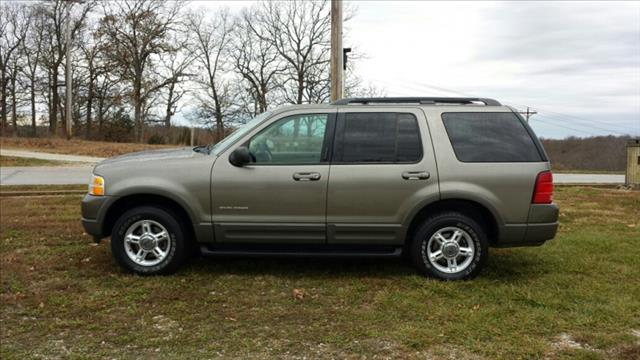 2002 Ford Explorer GT 35