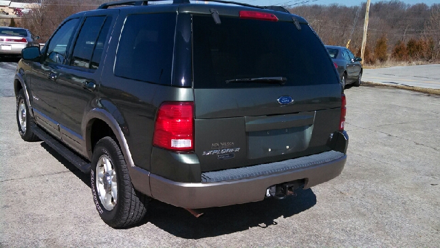 2002 Ford Explorer E320 - Extra Sharp