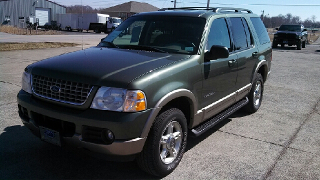 2002 Ford Explorer E320 - Extra Sharp
