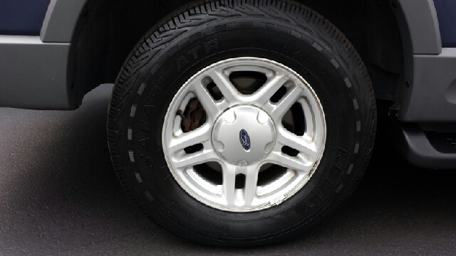 2002 Ford Explorer ESi