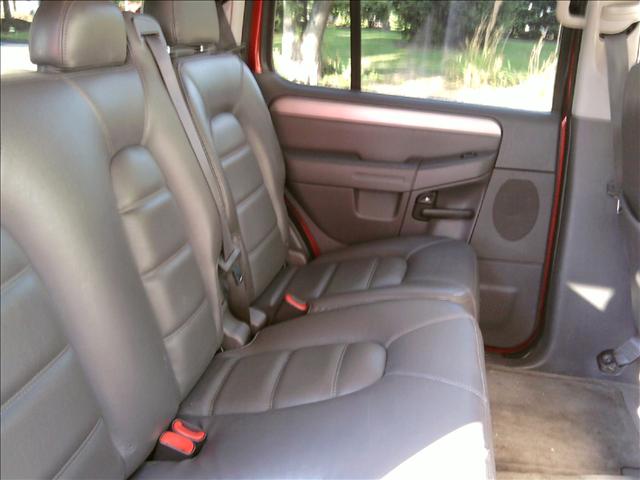2003 Ford Explorer ESi
