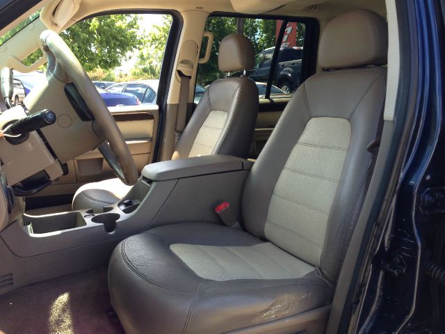 2003 Ford Explorer MOON BOSE Quads