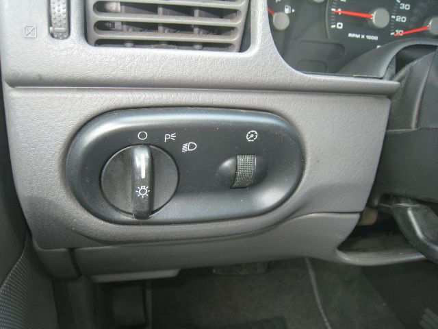 2003 Ford Explorer V6 C2