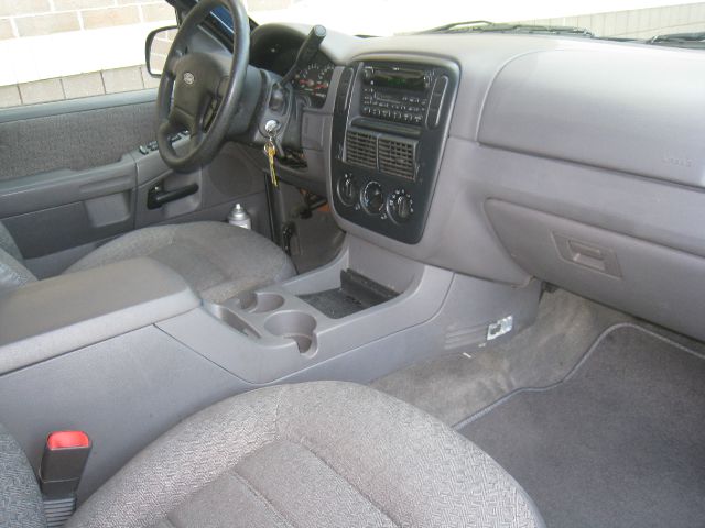 2003 Ford Explorer V6 C2
