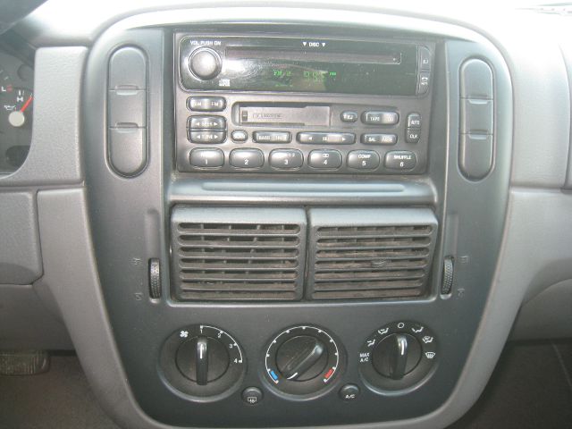 2003 Ford Explorer V6 C2