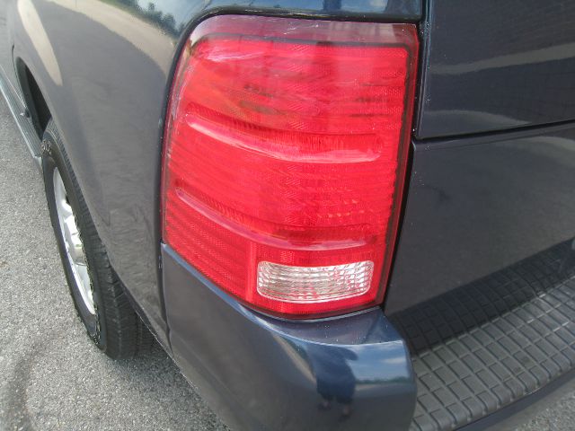2003 Ford Explorer V6 C2