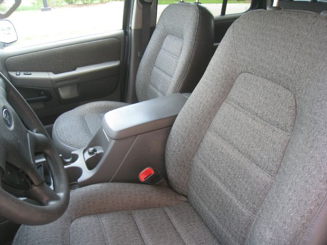 2003 Ford Explorer V6 C2