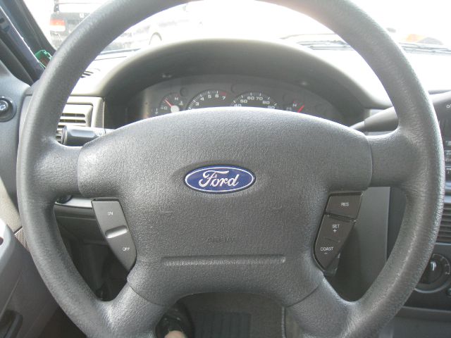 2003 Ford Explorer V6 C2