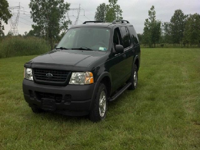 2003 Ford Explorer ESi