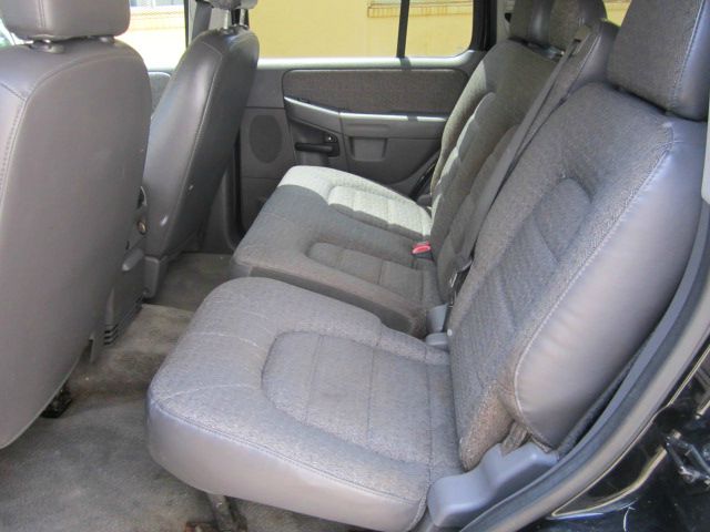 2003 Ford Explorer 2500 4WD