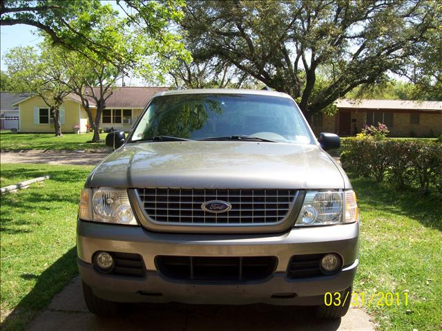 2003 Ford Explorer 15 Passenger Bus