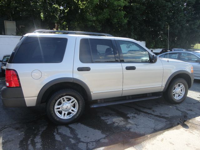 2003 Ford Explorer L AUTO W/cloth