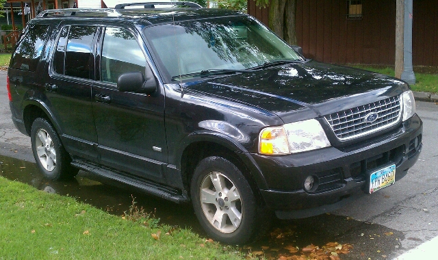 2003 Ford Explorer 2dr LWB