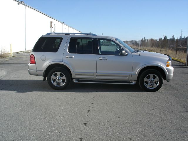 2003 Ford Explorer 2dr LWB