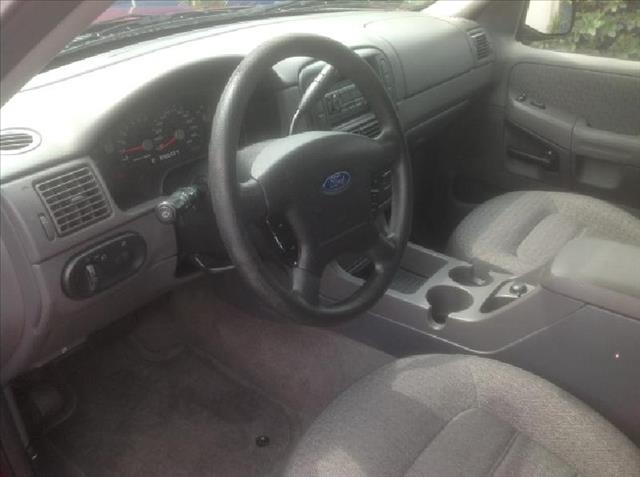 2003 Ford Explorer 2dr LWB