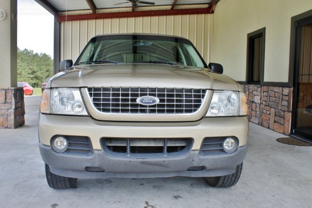 2003 Ford Explorer 4dr Sdn LE V6 Auto