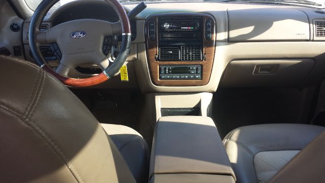 2003 Ford Explorer Custom Deluxe
