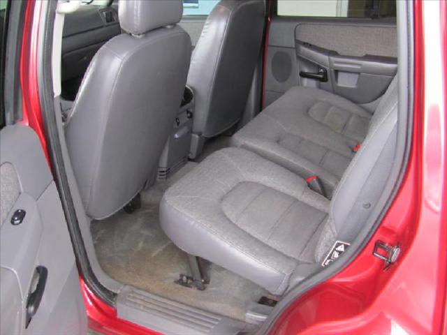 2003 Ford Explorer XLS